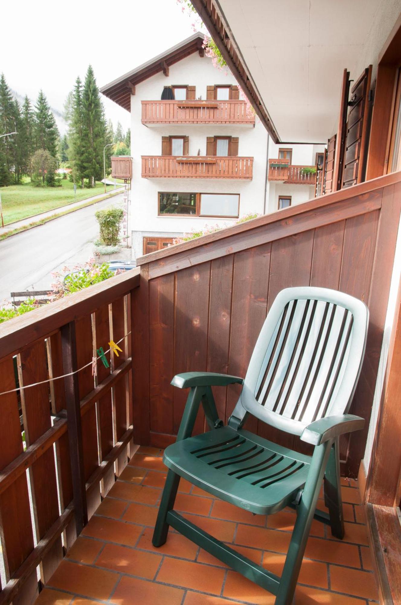 Garni Mariolina Bed and Breakfast Falcade Exteriör bild