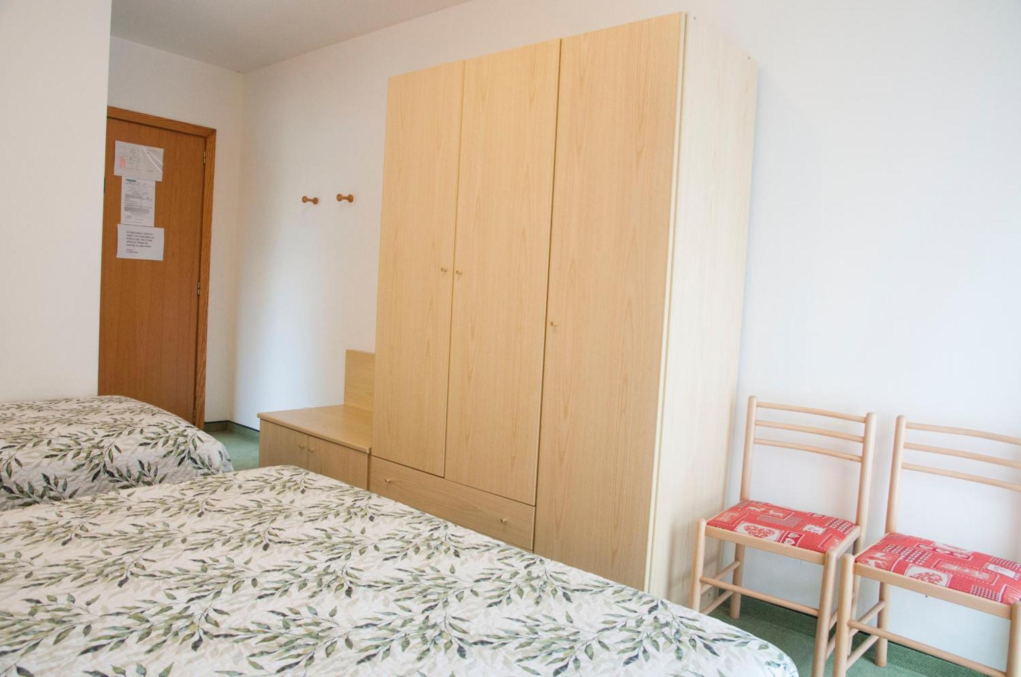 Garni Mariolina Bed and Breakfast Falcade Exteriör bild