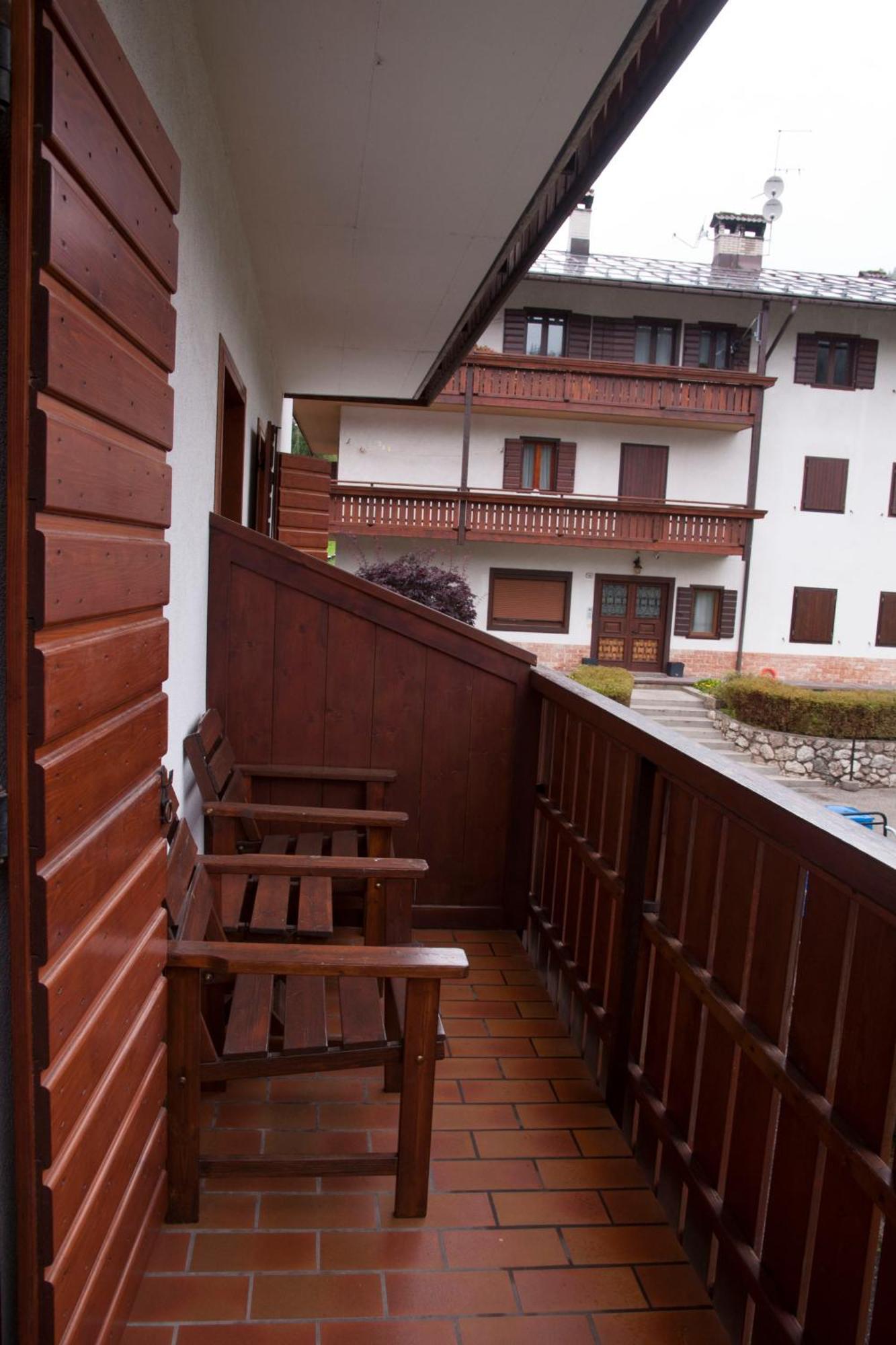 Garni Mariolina Bed and Breakfast Falcade Exteriör bild